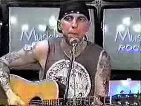 Japan: Gary Sunshine on Acoustic Guitar
